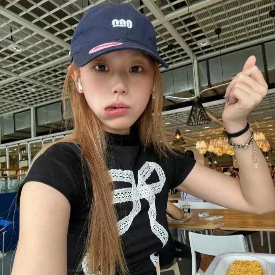 牠